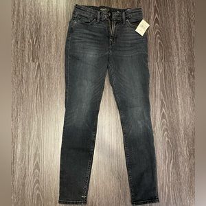 Lucky brand dark wash jeans